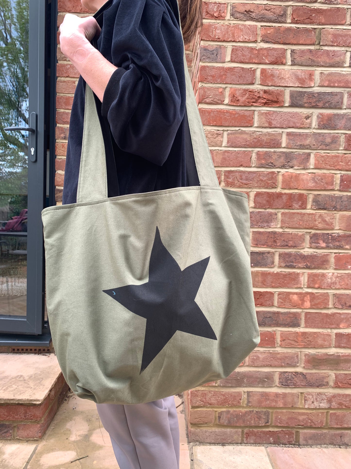 Large Star Shopper