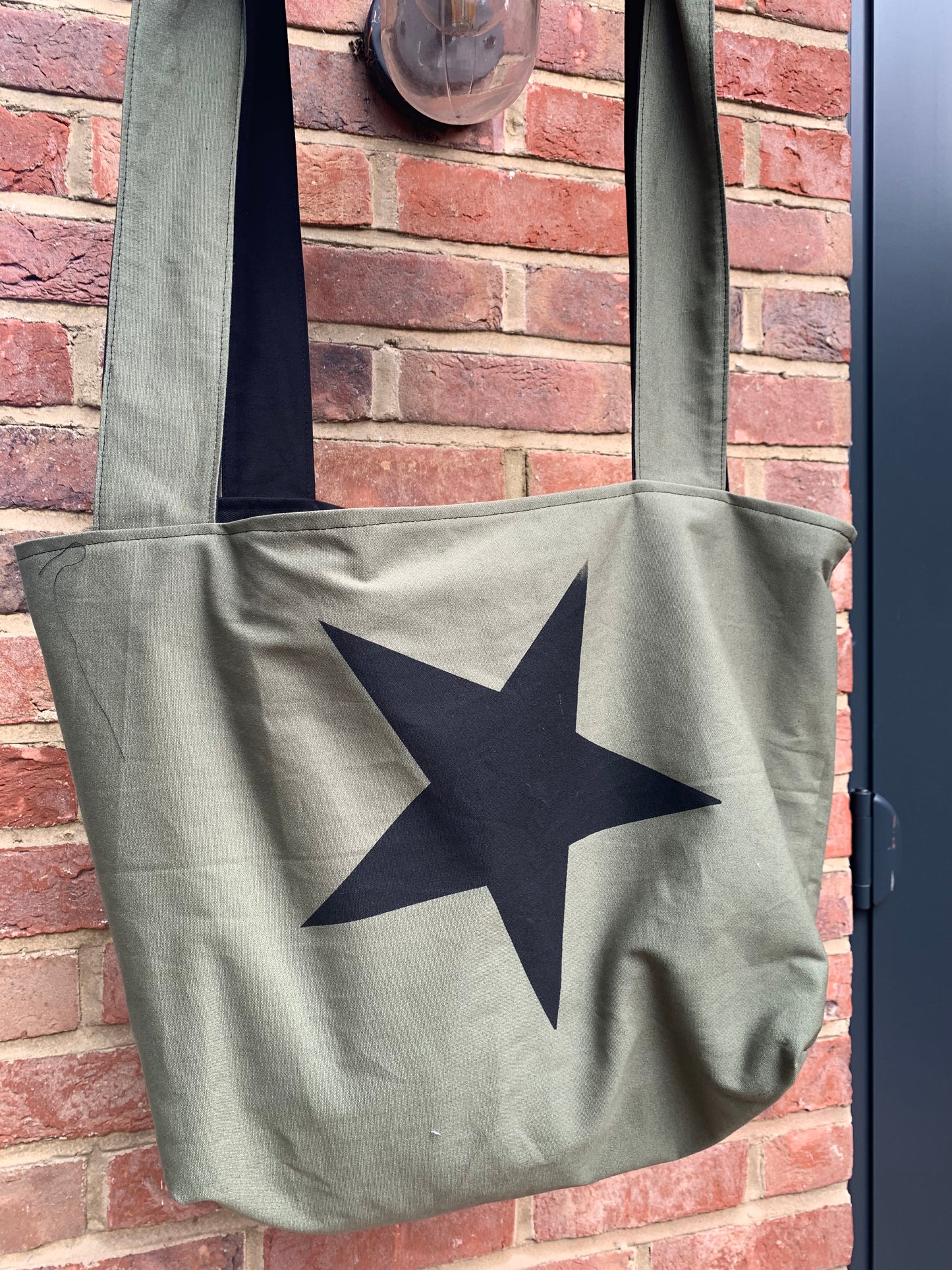 Large Star Shopper